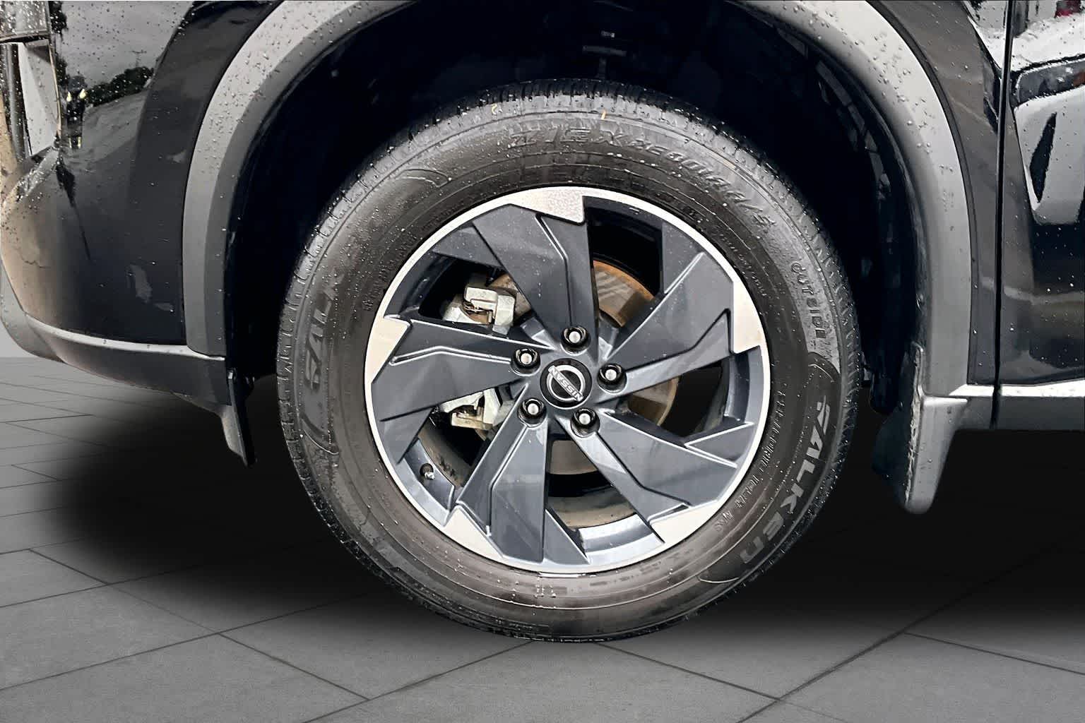 2026 Nissan Rogue SV - 9
