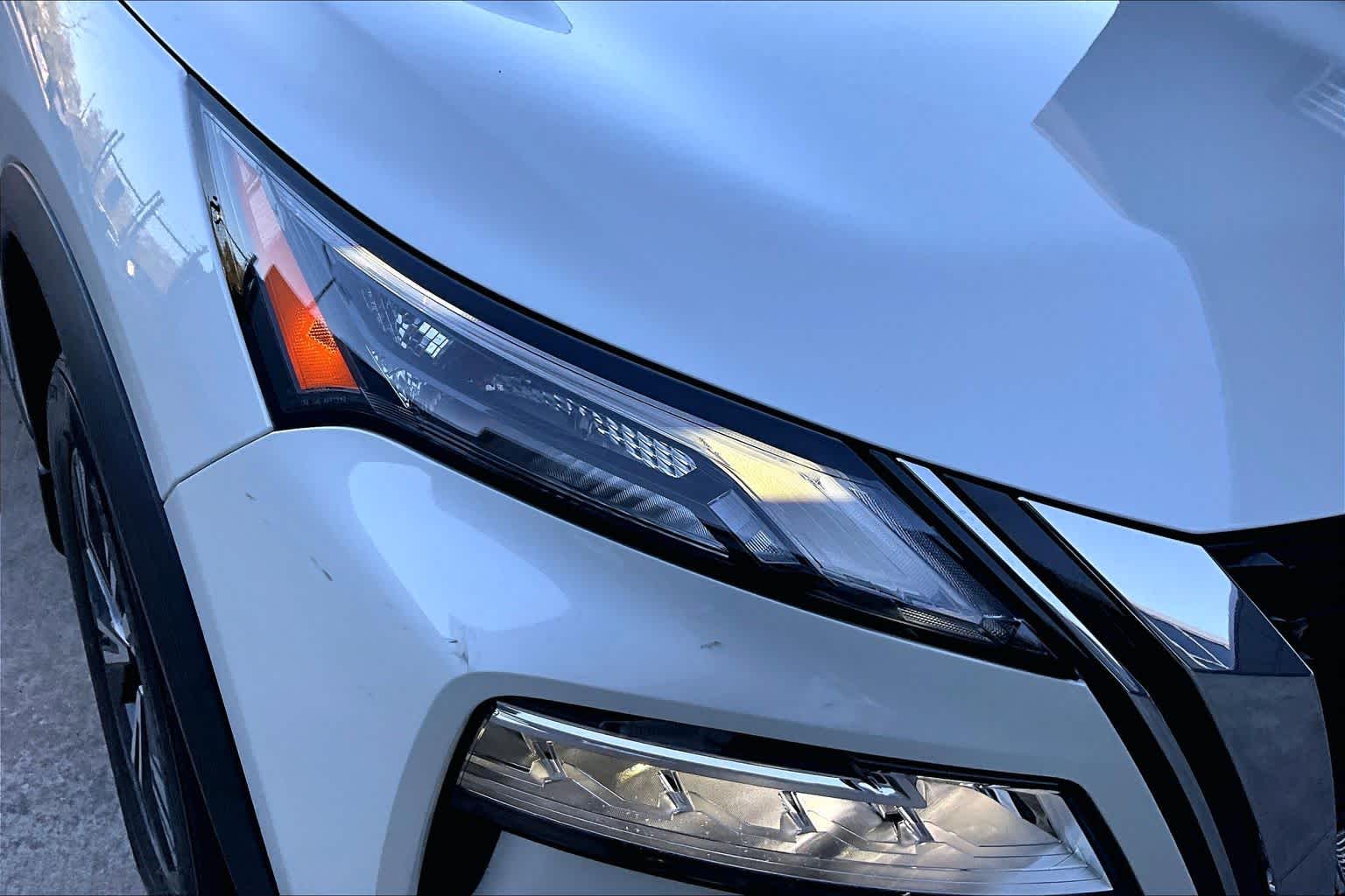 2023 Nissan Rogue SV Pearl White Tricoat at Honda of Clear Lake