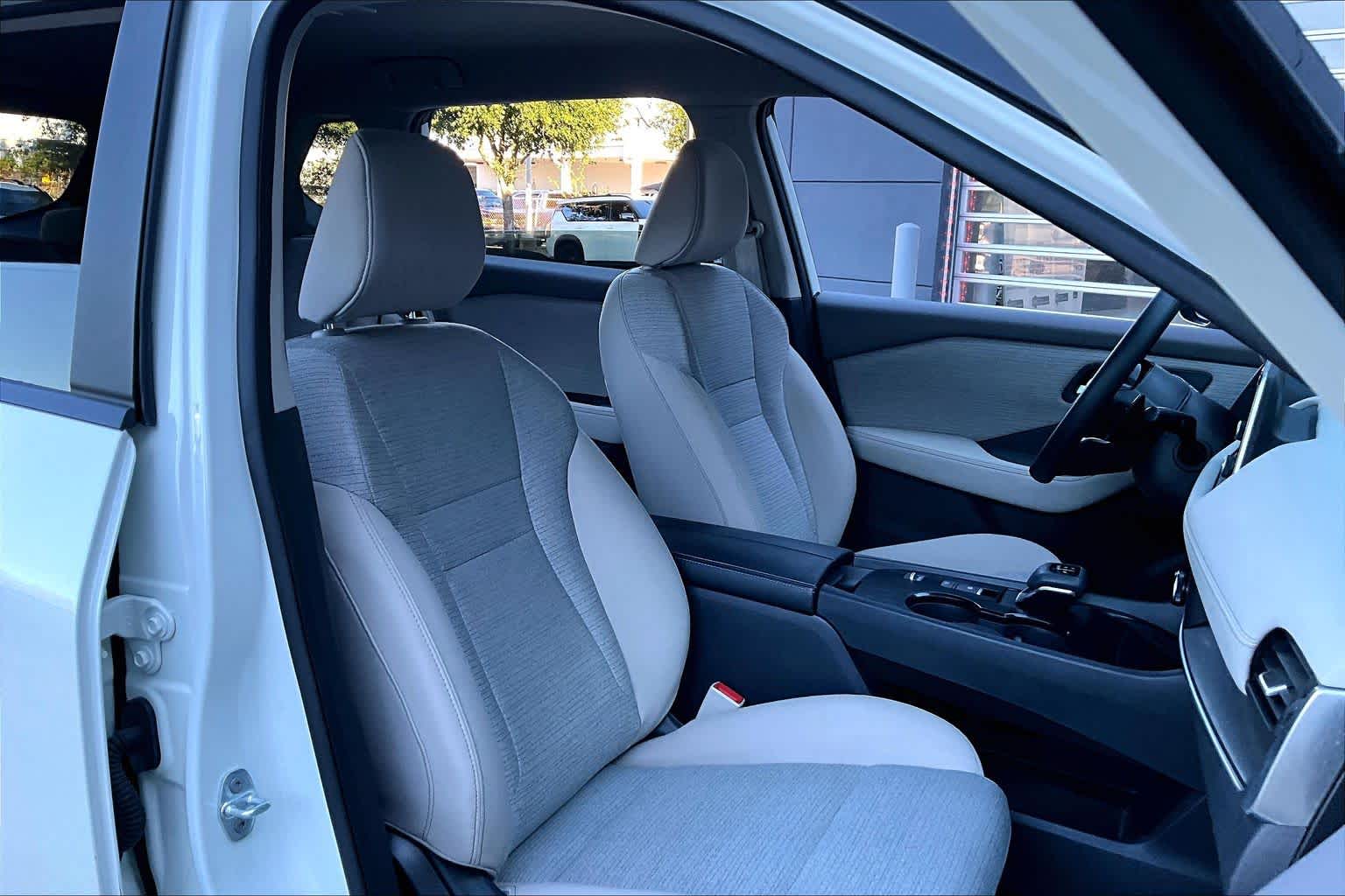 2023 Nissan Rogue SV Pearl White Tricoat at Honda of Clear Lake