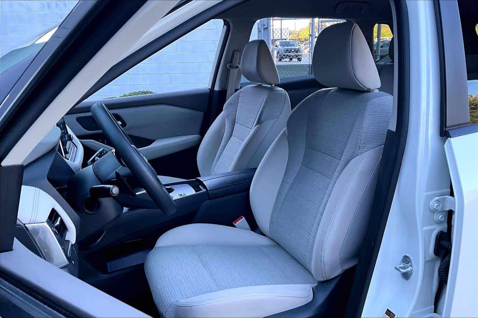 2023 Nissan Rogue SV Pearl White Tricoat at Honda of Clear Lake