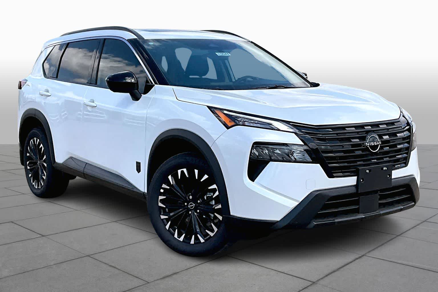 2026 Nissan Rogue Dark Armor Everest White Pearl Tricoat at Sterling McCall Nissan