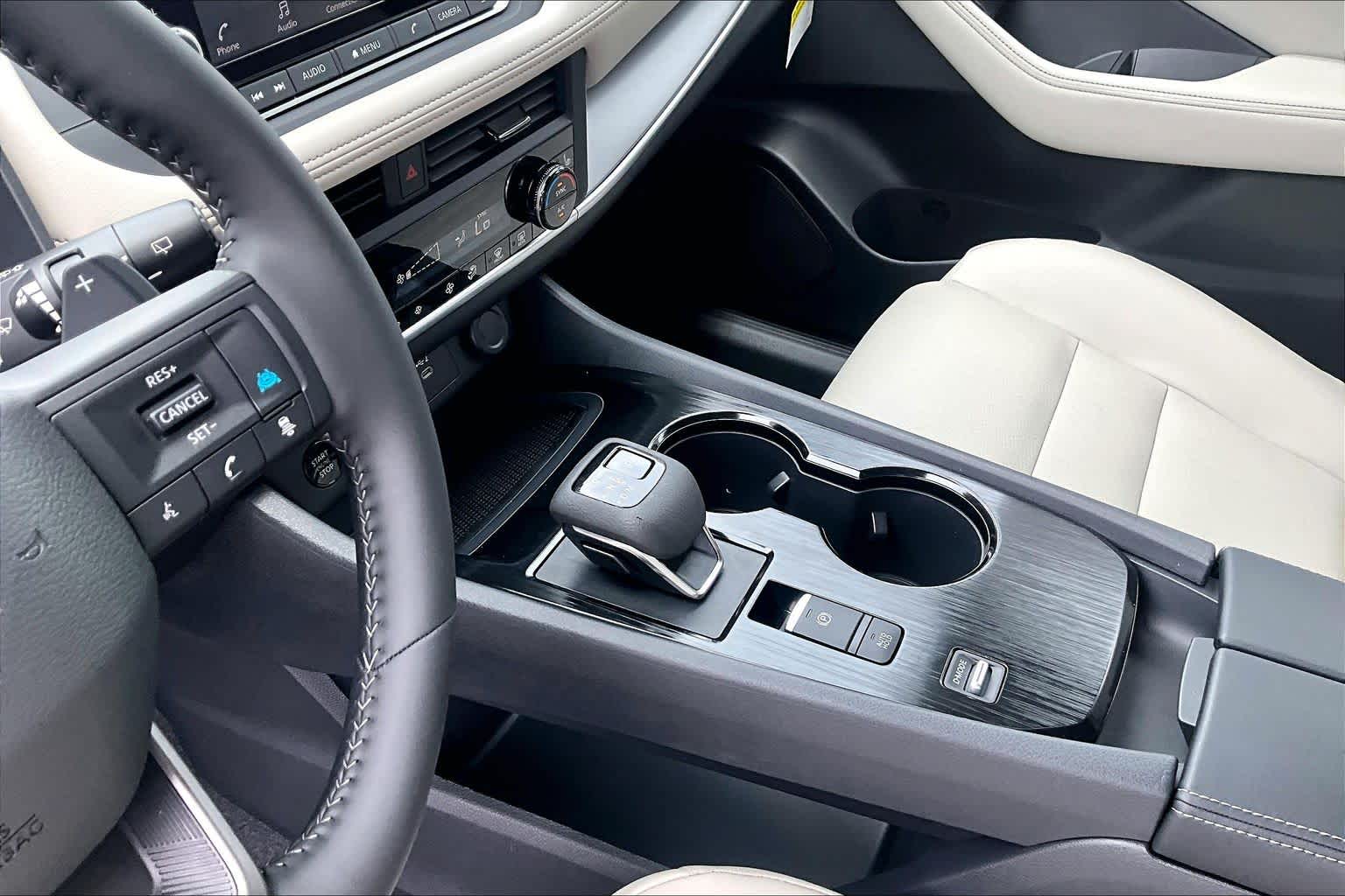 2026 Nissan Rogue Dark Armor - 10