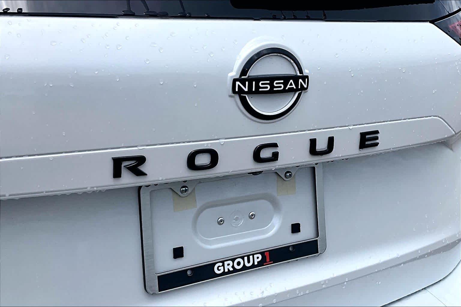 2026 Nissan Rogue Dark Armor - 7