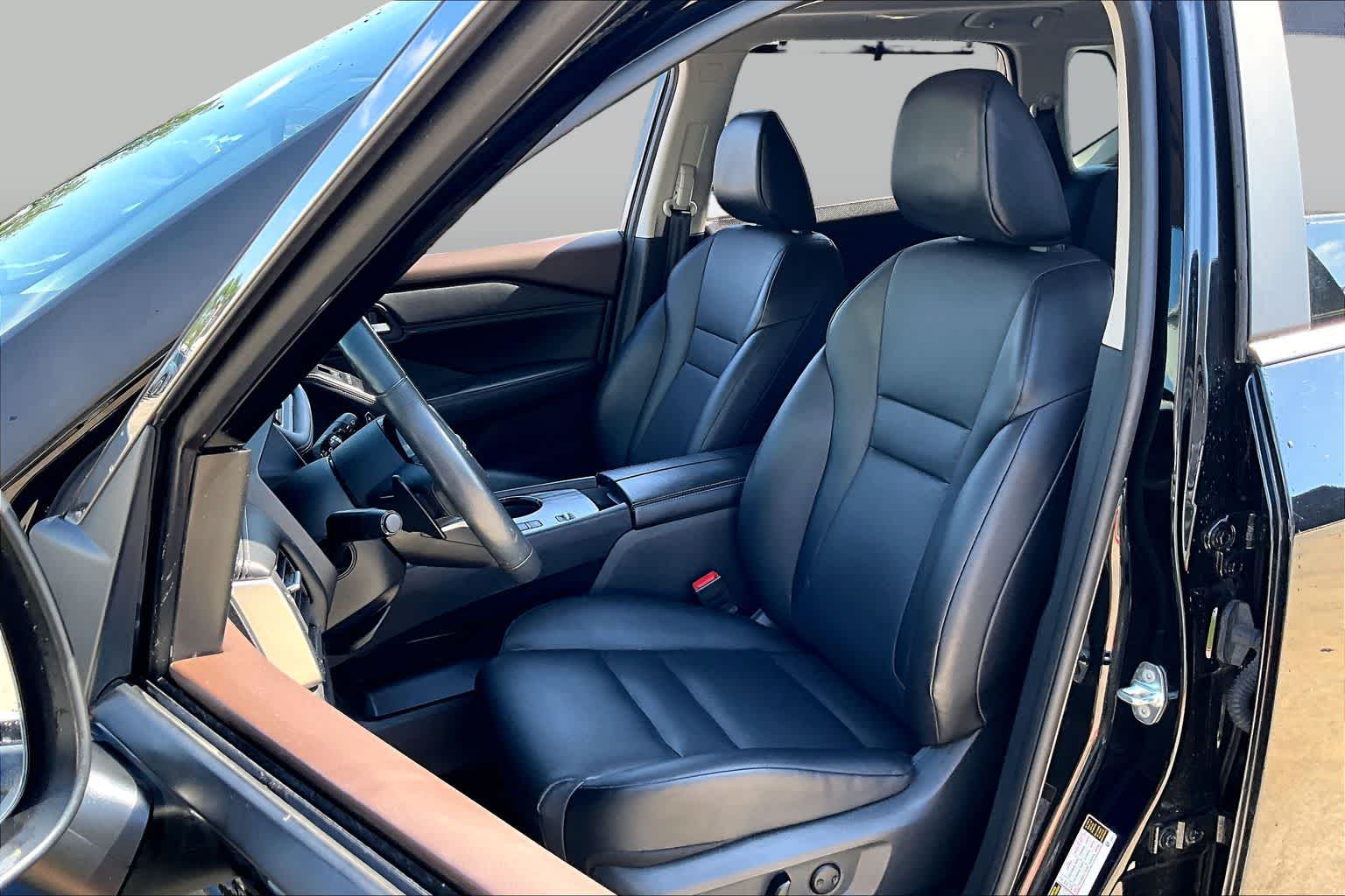 2023 Nissan Rogue SV - 7