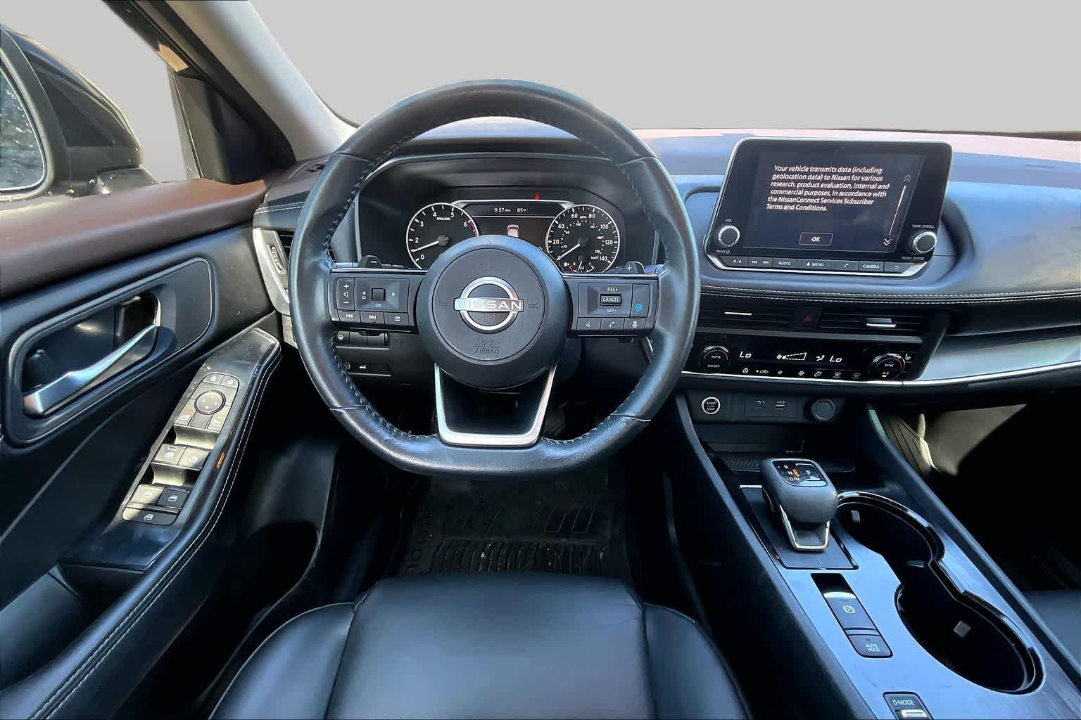 2023 Nissan Rogue SV - 5