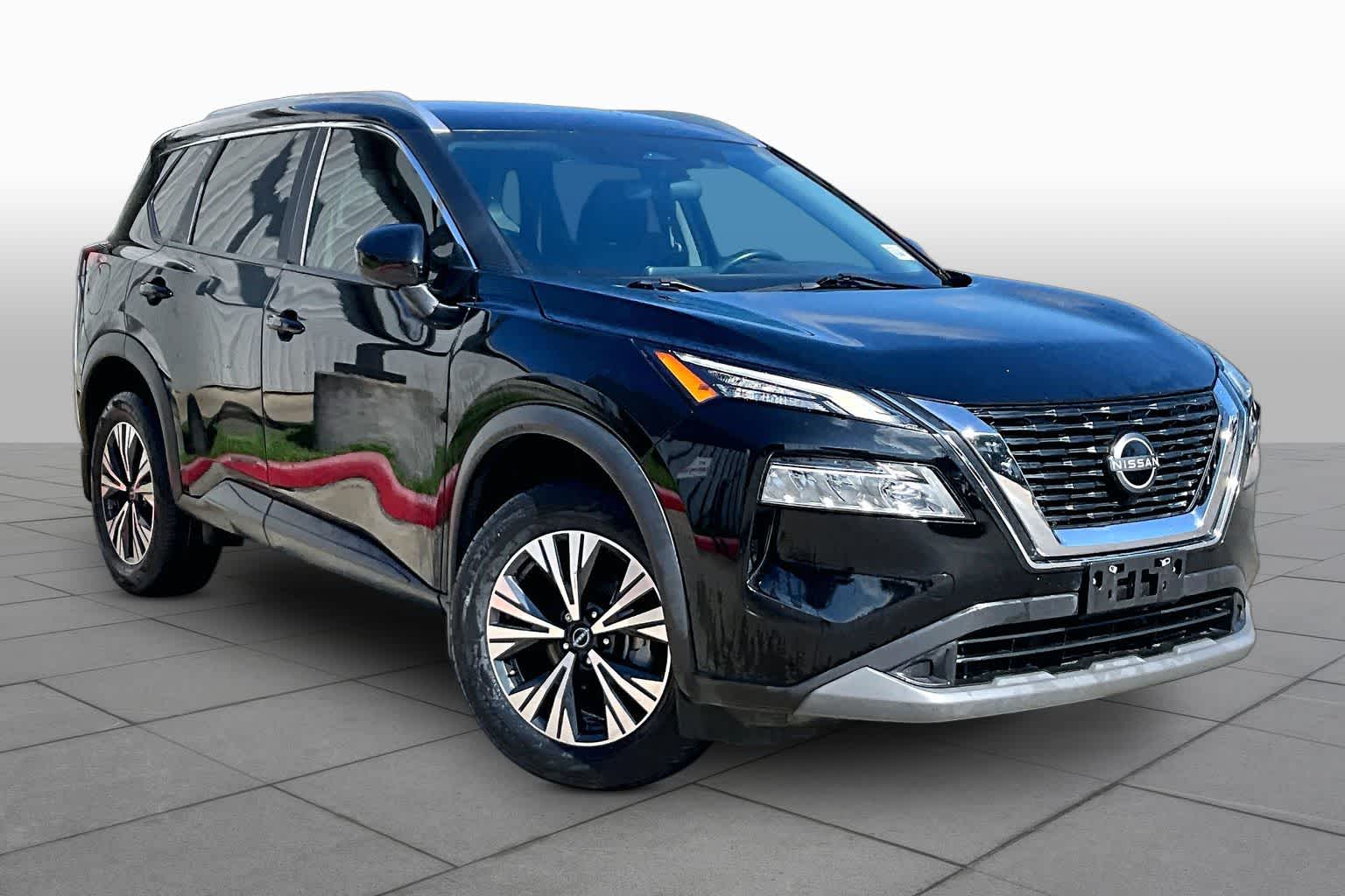 2023 Nissan Rogue SV - 2