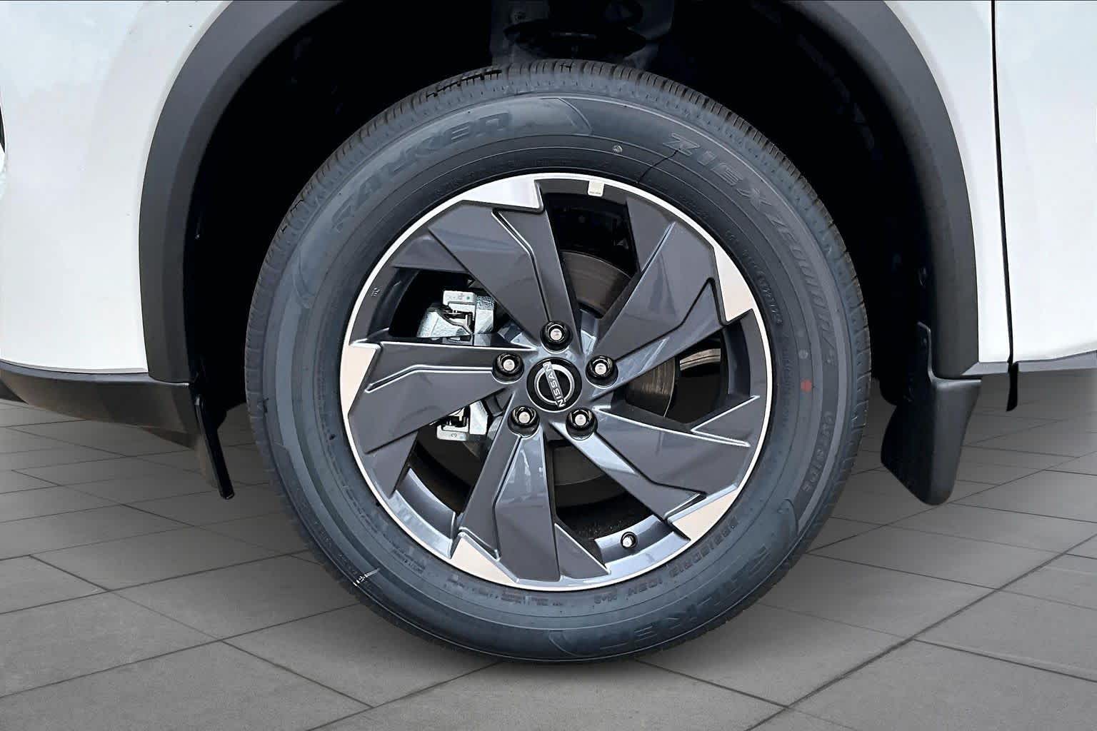 2026 Nissan Rogue SV - 8