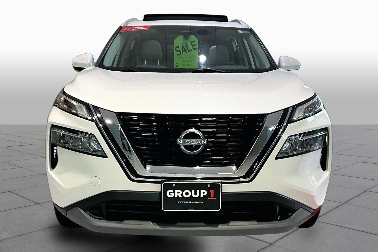 2023 Nissan Rogue SV - 3