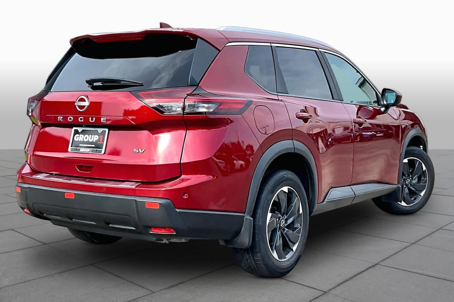 2024 Nissan Rogue SV - 11