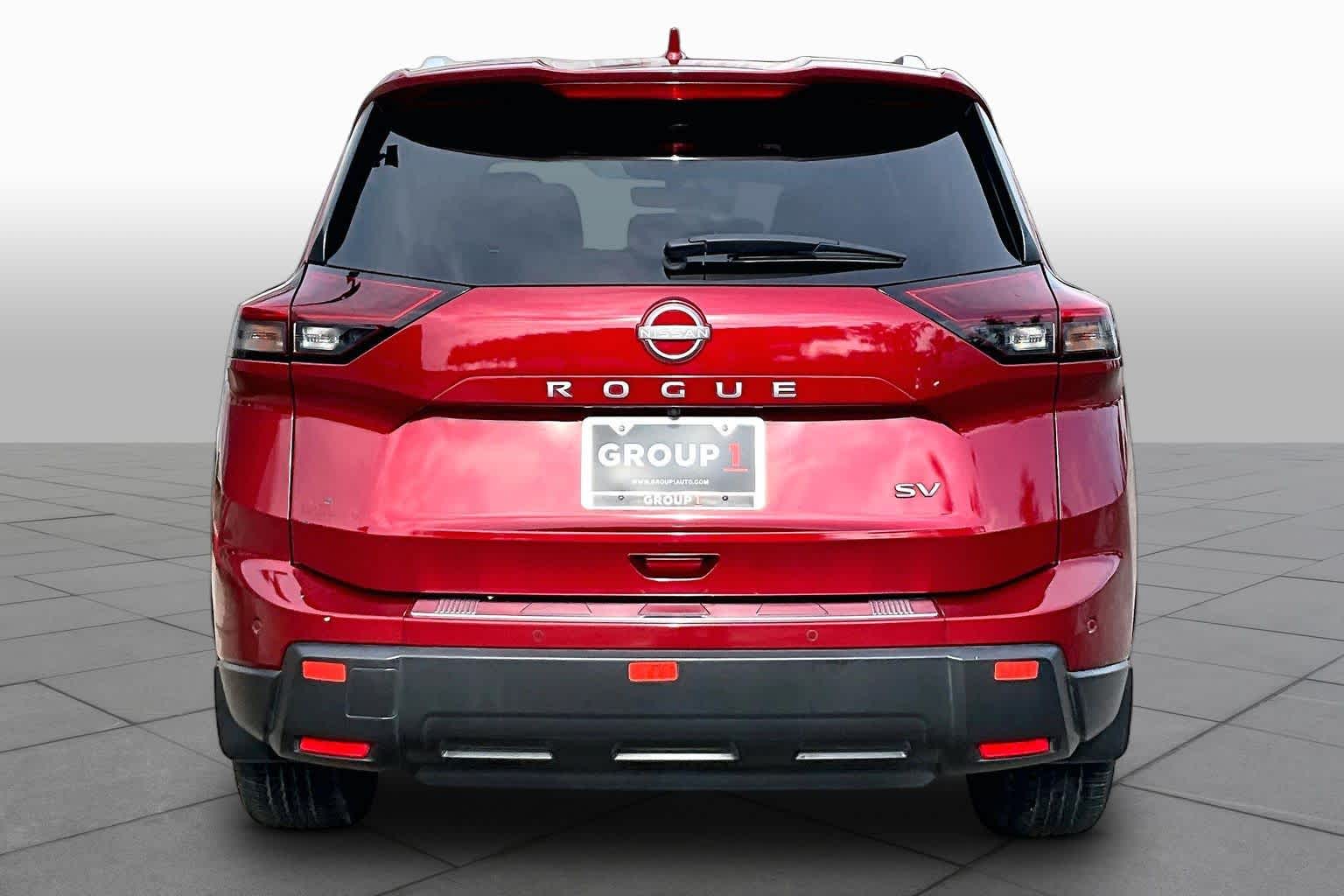 2024 Nissan Rogue SV - 4