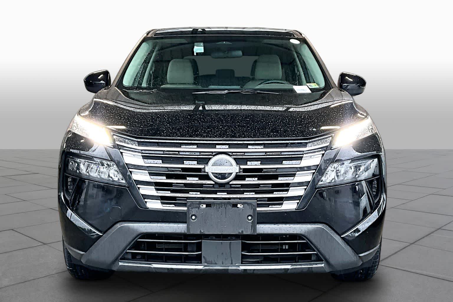 2025 Nissan Rogue SV - 3