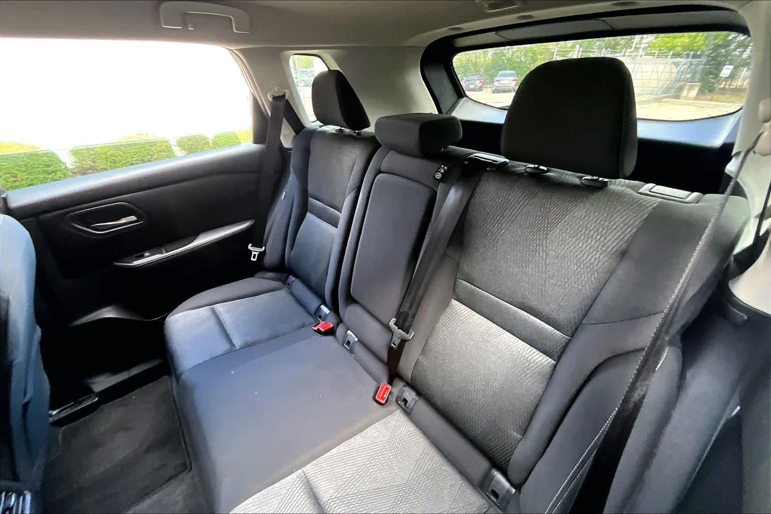 2025 Nissan Rogue SV Gun Metallic at Sterling McCall Nissan