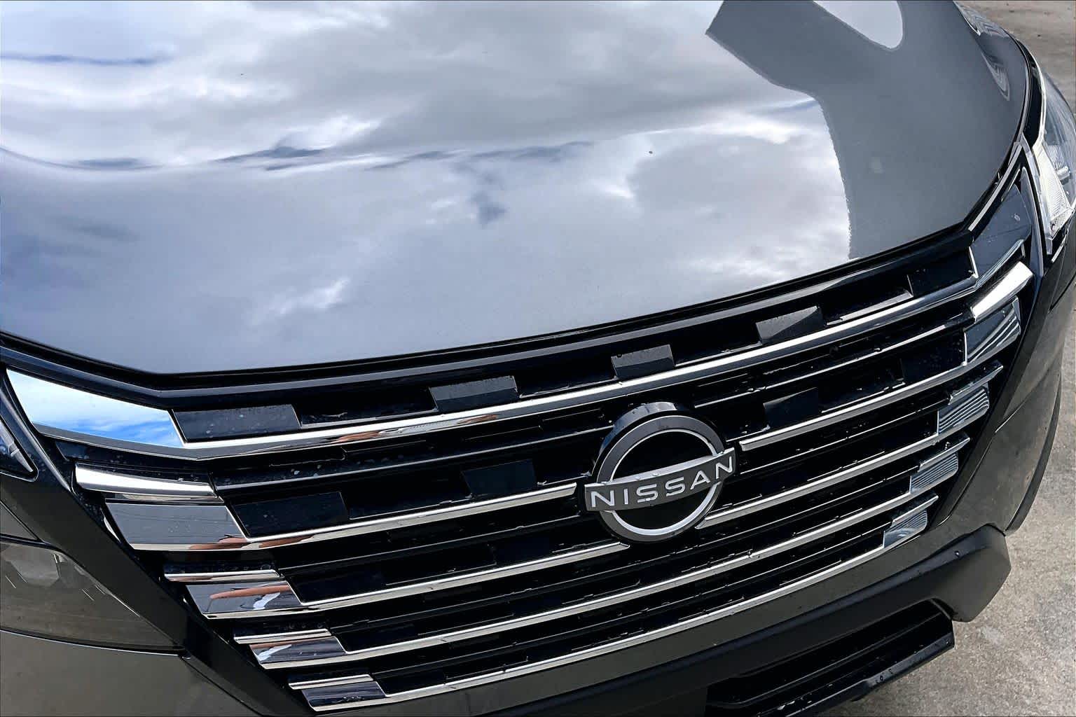 2025 Nissan Rogue SV Gun Metallic at Sterling McCall Nissan