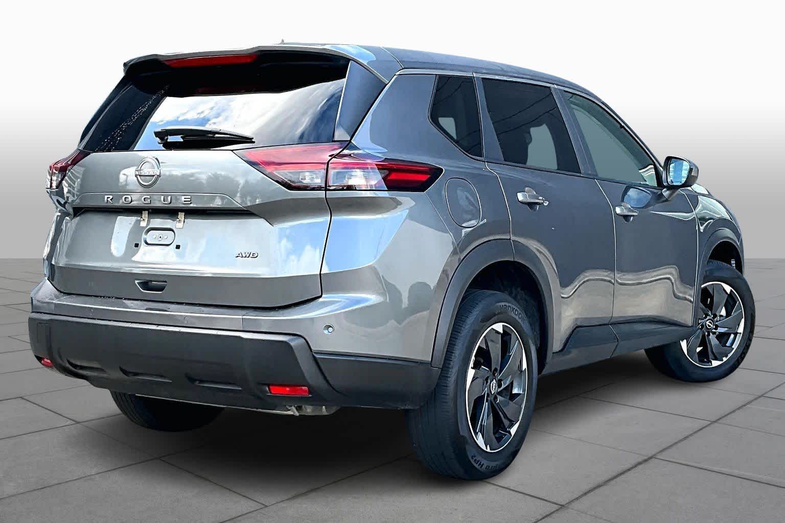 2025 Nissan Rogue SV Gun Metallic at Sterling McCall Nissan