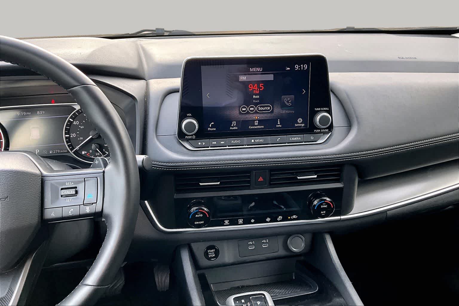 2025 Nissan Rogue SV - 6