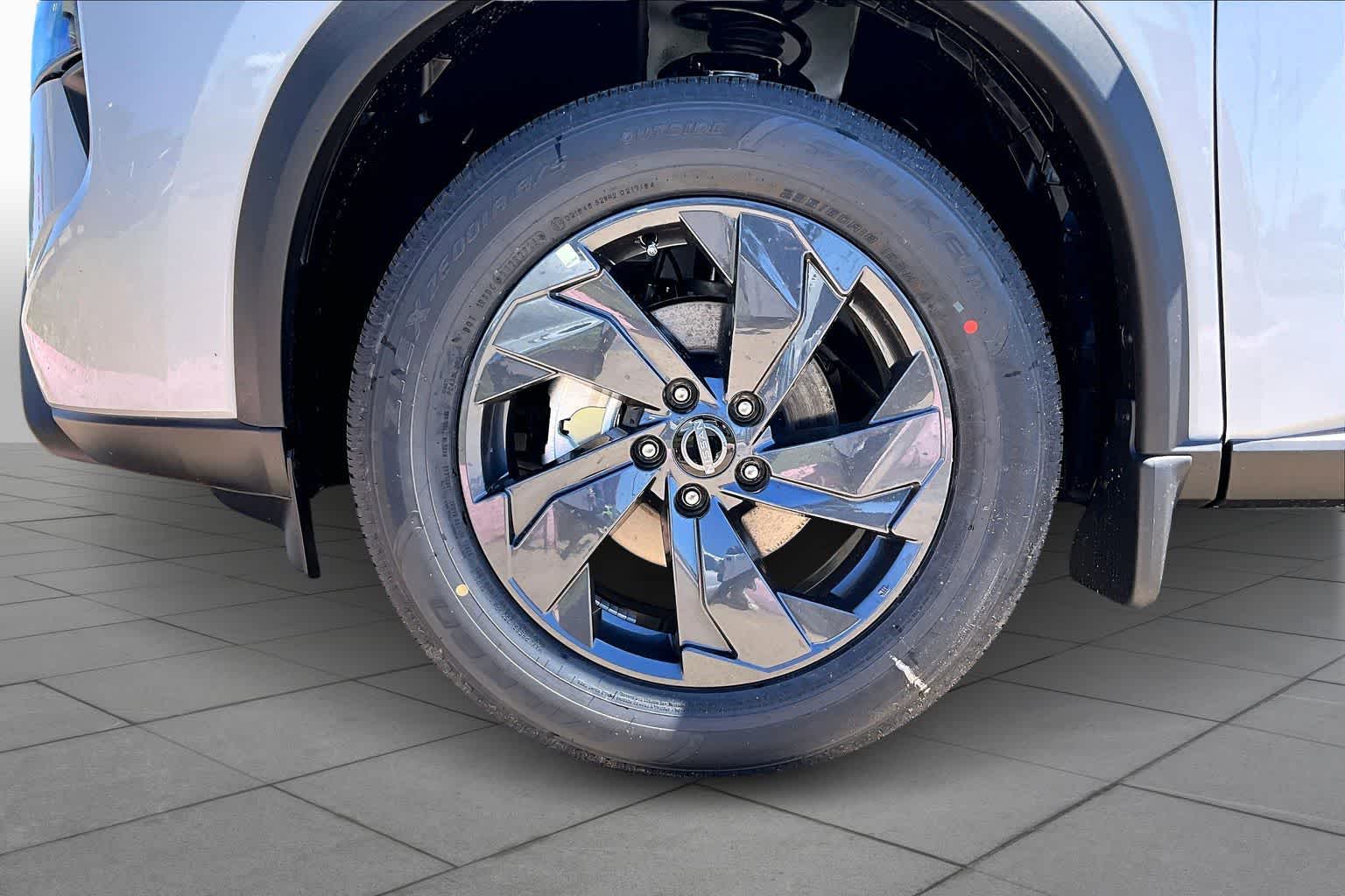 2026 Nissan Rogue SV - 7