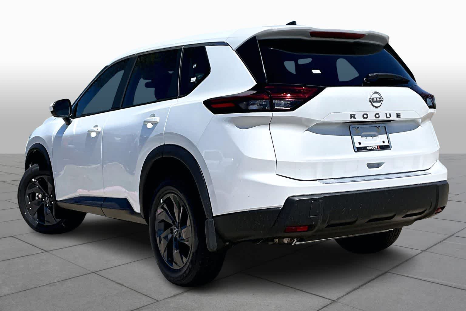 2026 Nissan Rogue SV - 6