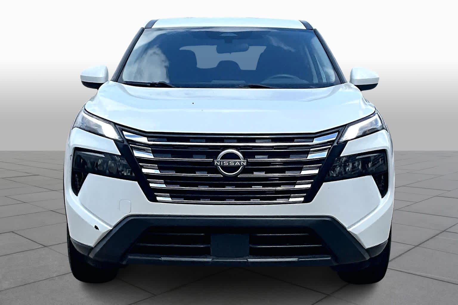 2024 Nissan Rogue SV - 3