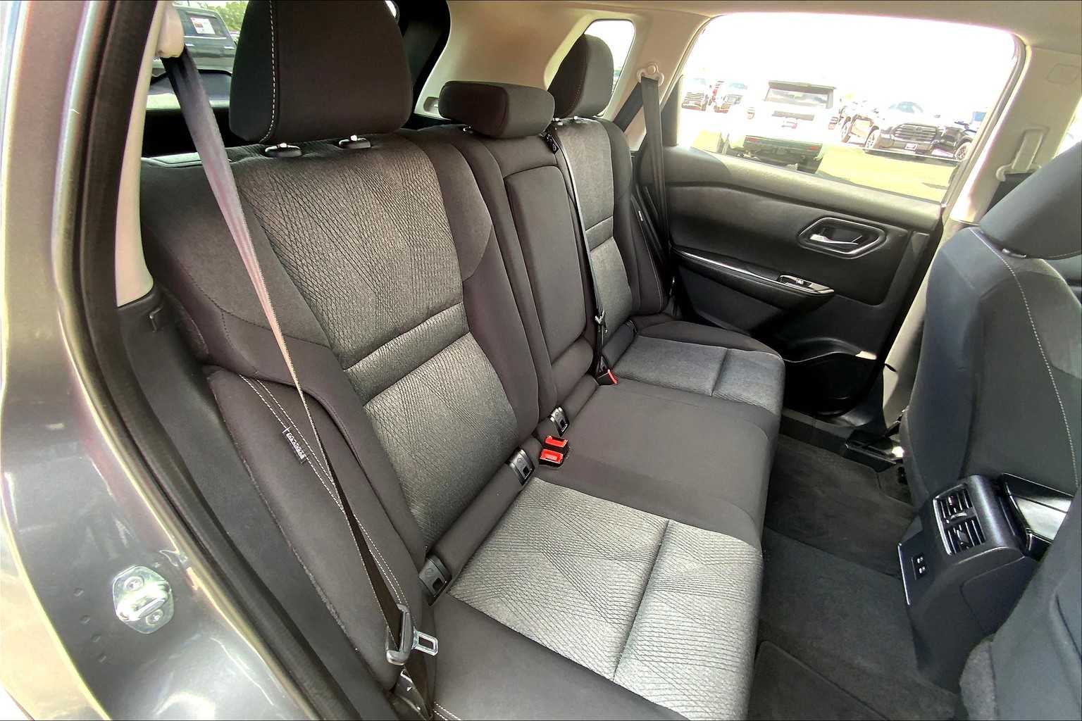 2024 Nissan Rogue SV Gun Metallic at Sterling McCall Acura