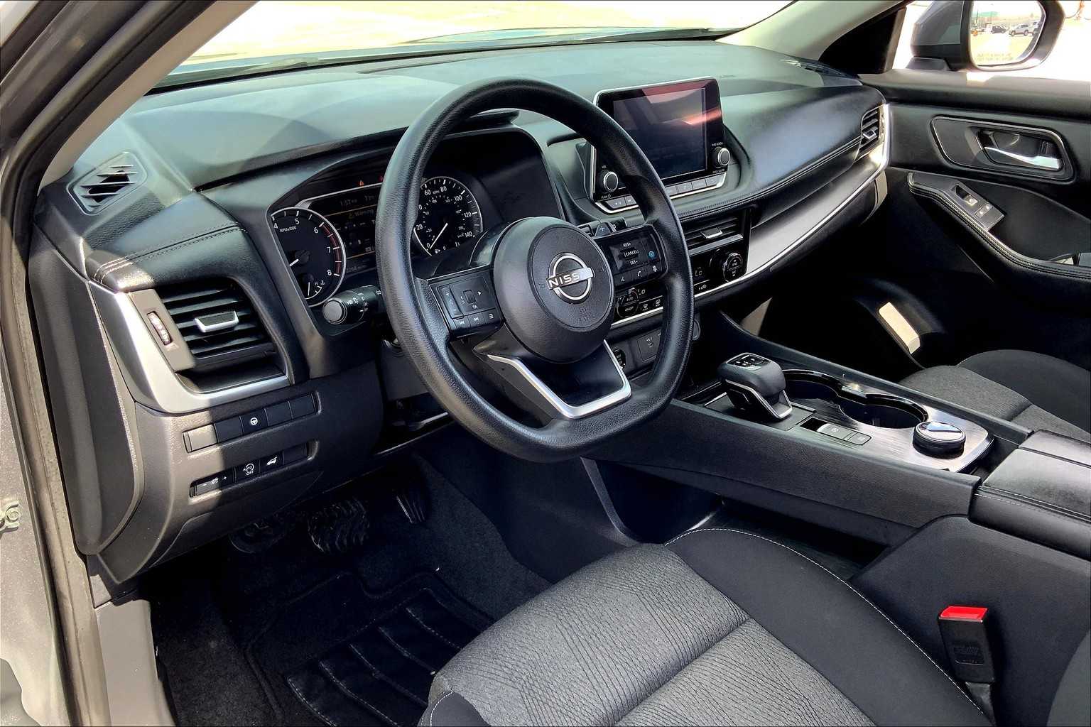 2024 Nissan Rogue SV Gun Metallic at Sterling McCall Acura