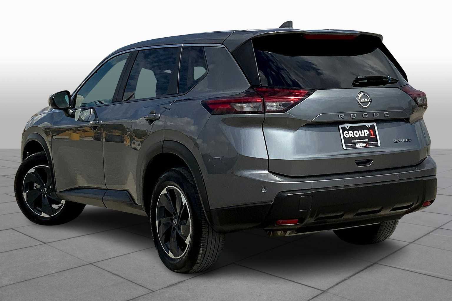 2024 Nissan Rogue SV Gun Metallic at Sterling McCall Acura