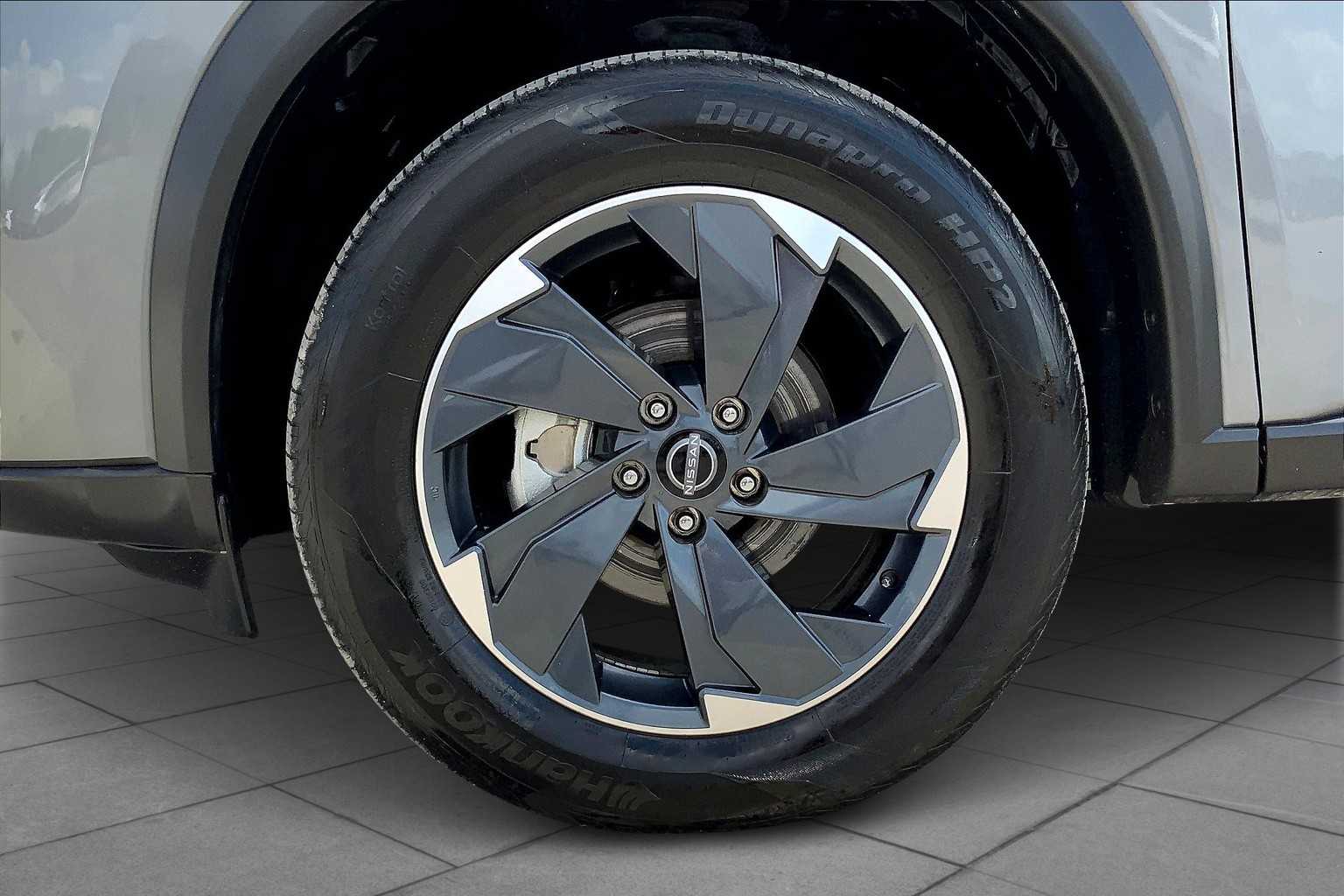 2024 Nissan Rogue SV Gun Metallic at Sterling McCall Acura