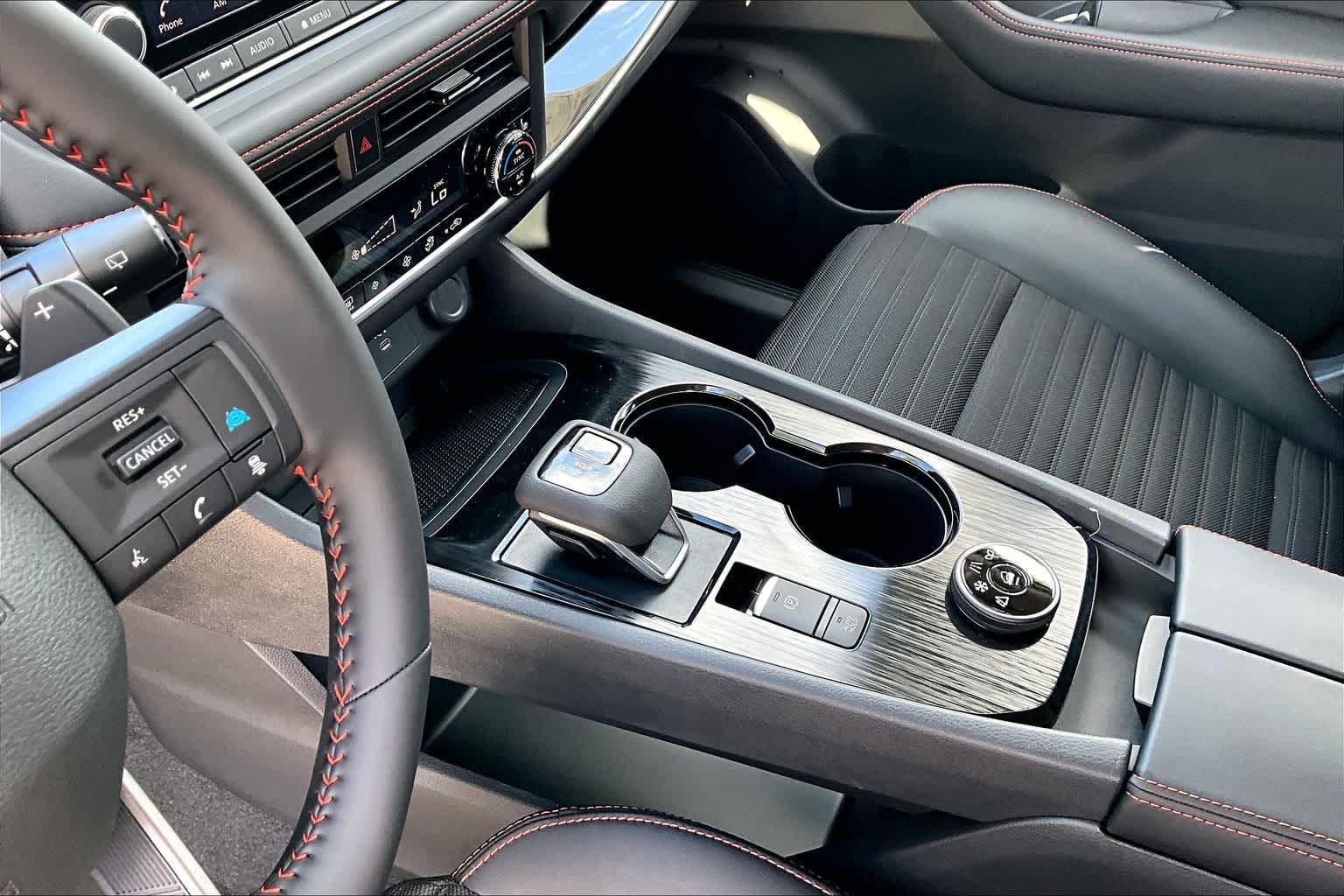 2026 Nissan Rogue Rock Creek - 10