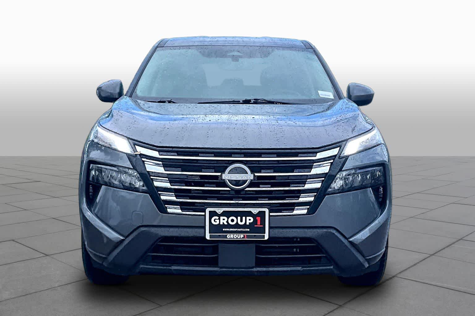 2025 Nissan Rogue SV - 3