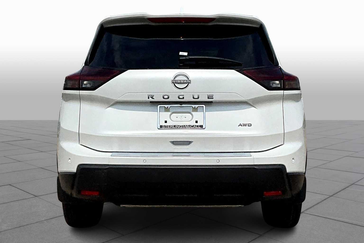 2026 Nissan Rogue SV Everest White Pearl Tricoat at Robbins Nissan