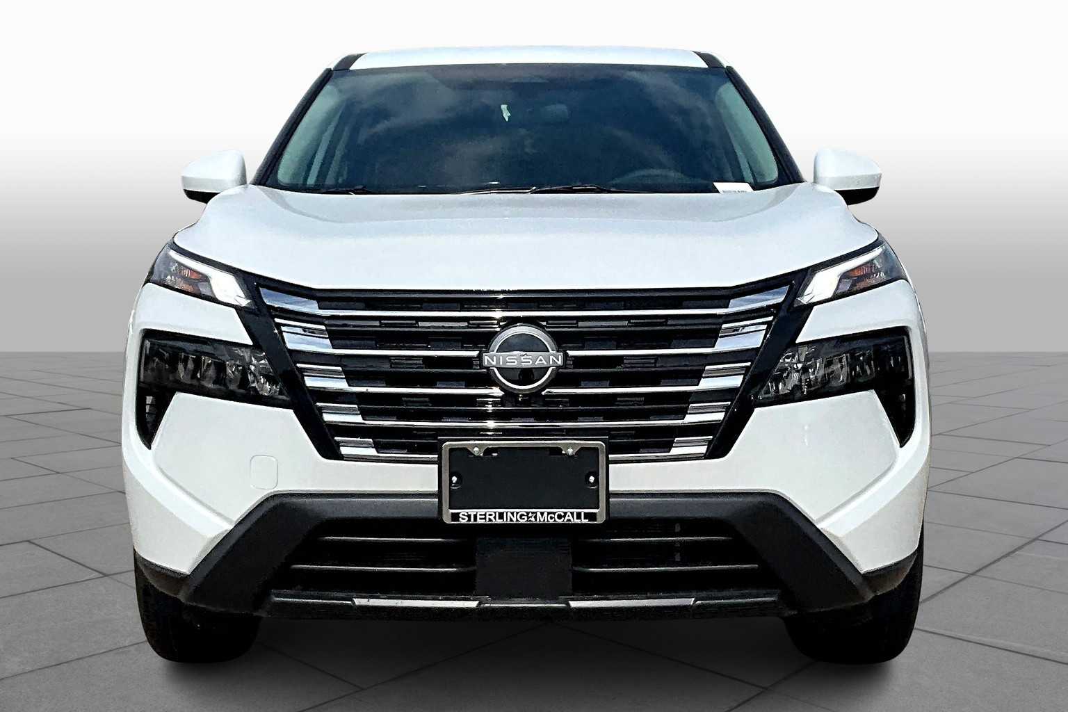 2026 Nissan Rogue SV Everest White Pearl Tricoat at Robbins Nissan