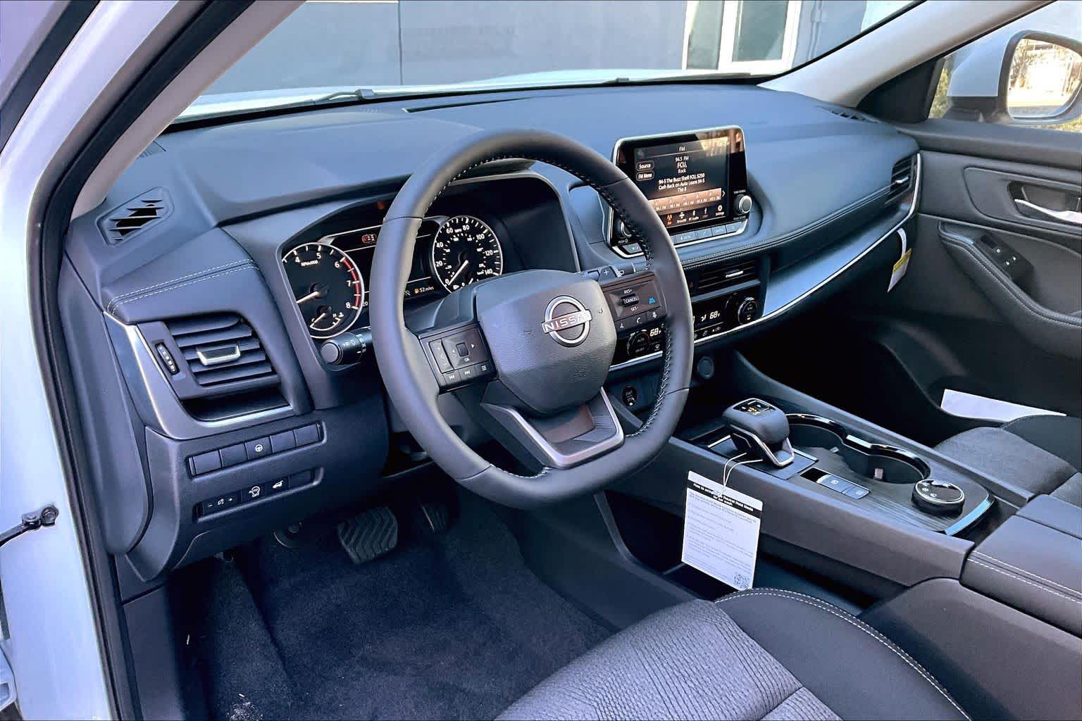 2026 Nissan Rogue SV Everest White Pearl Tricoat at Sterling McCall Nissan