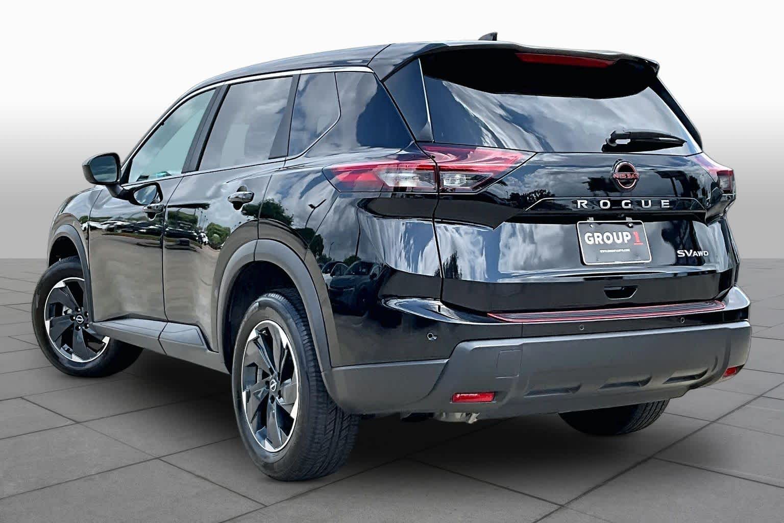 2024 Nissan Rogue SV - 11