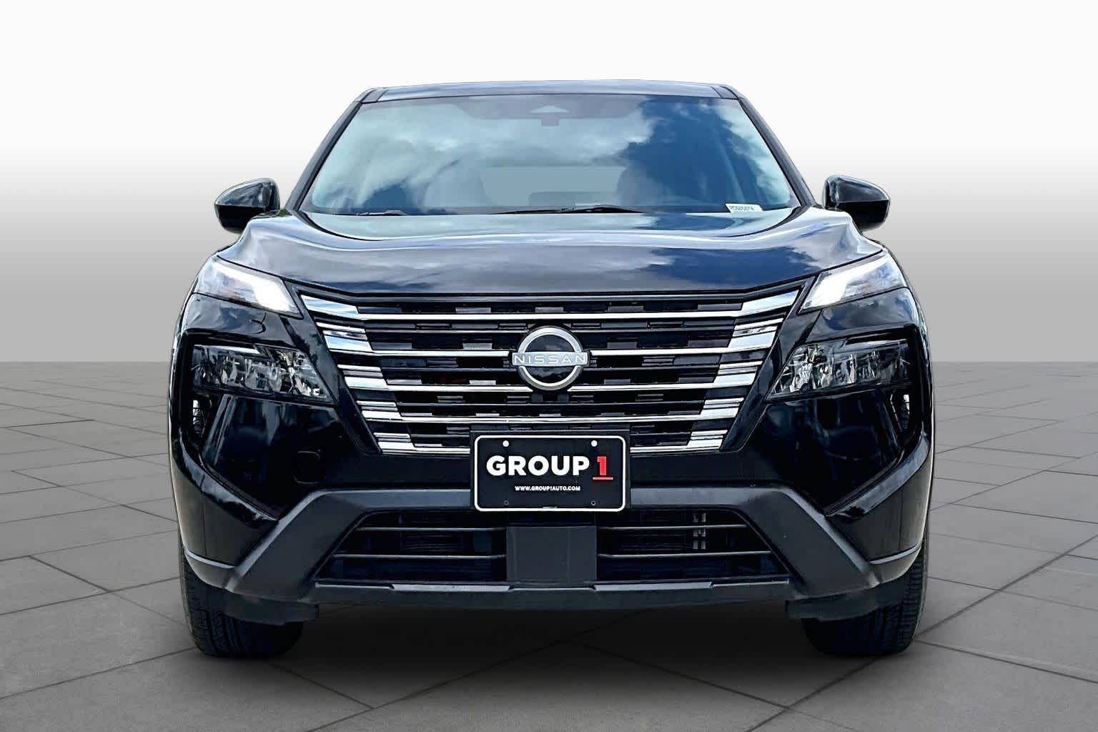 2024 Nissan Rogue SV - 3