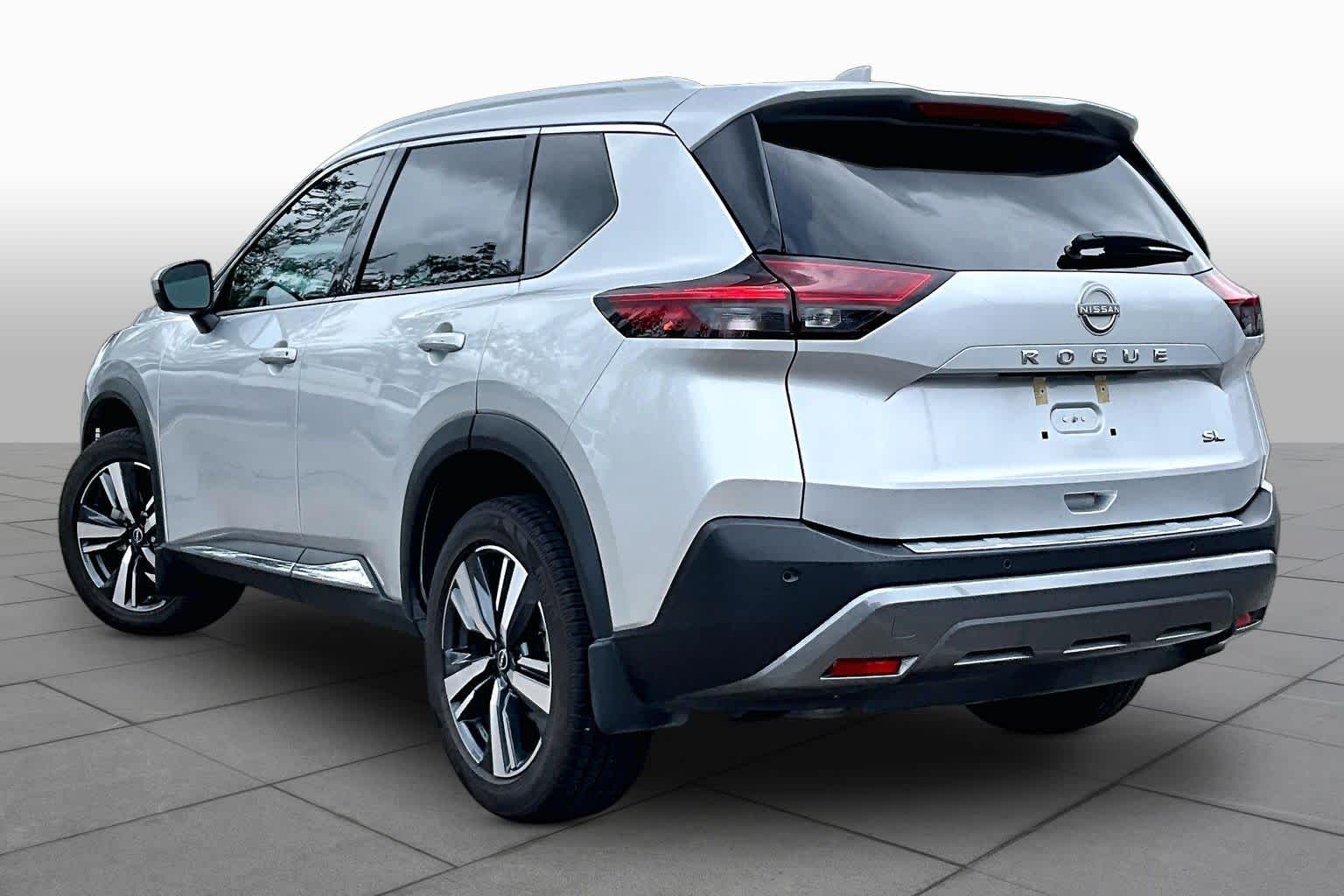 2022 Nissan Rogue SL BRILLIANT SILVE at HGreg Houston