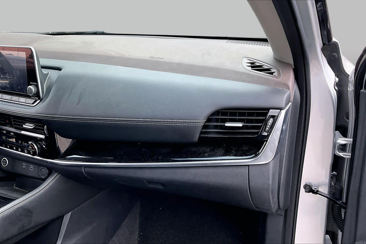 2022 Nissan Rogue SL BRILLIANT SILVE at HGreg Houston