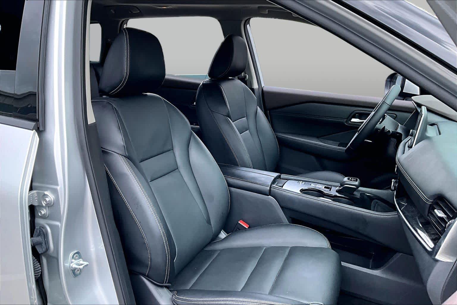 2022 Nissan Rogue SL BRILLIANT SILVE at HGreg Houston