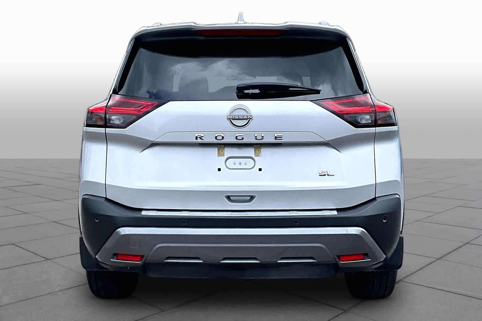 2022 Nissan Rogue SL BRILLIANT SILVE at Beck & Masten Kia