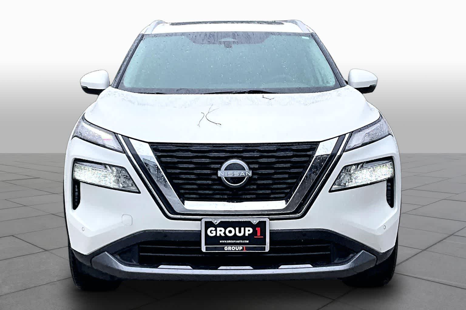 2023 Nissan Rogue SL - 3