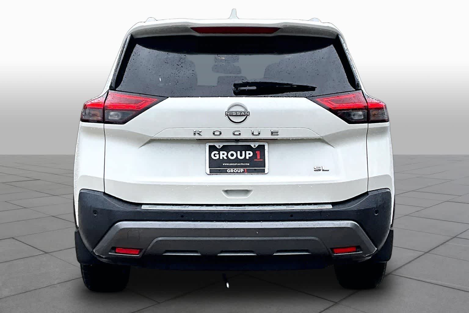 2023 Nissan Rogue SL - 4