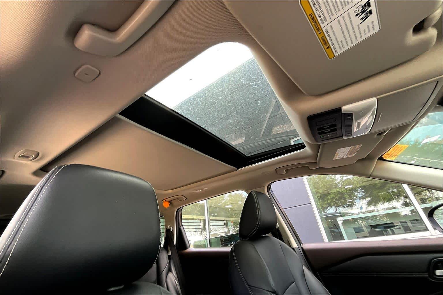 2022 Nissan Rogue SL Super Black at Sterling McCall Nissan