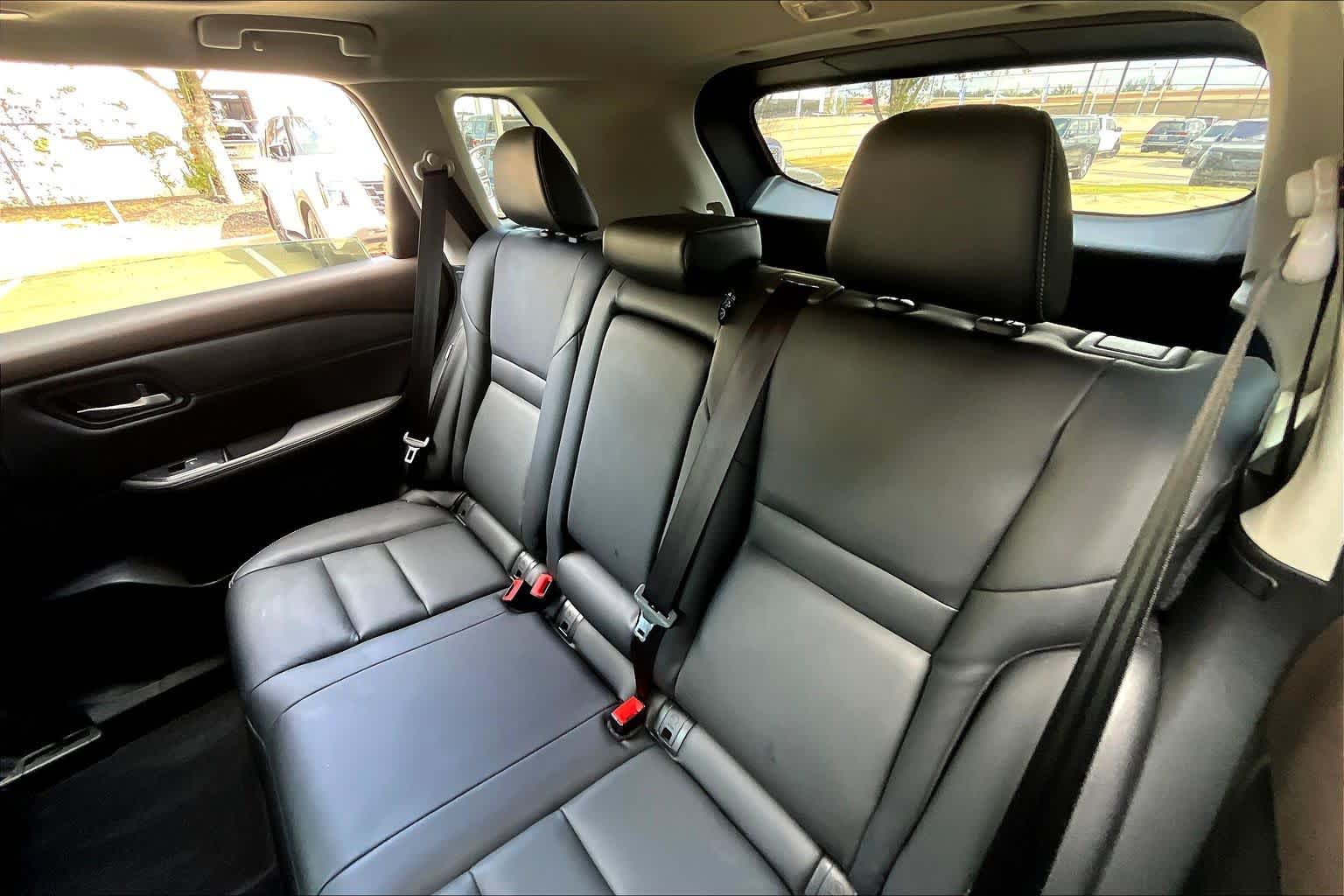 2022 Nissan Rogue SL Super Black at Sterling McCall Nissan