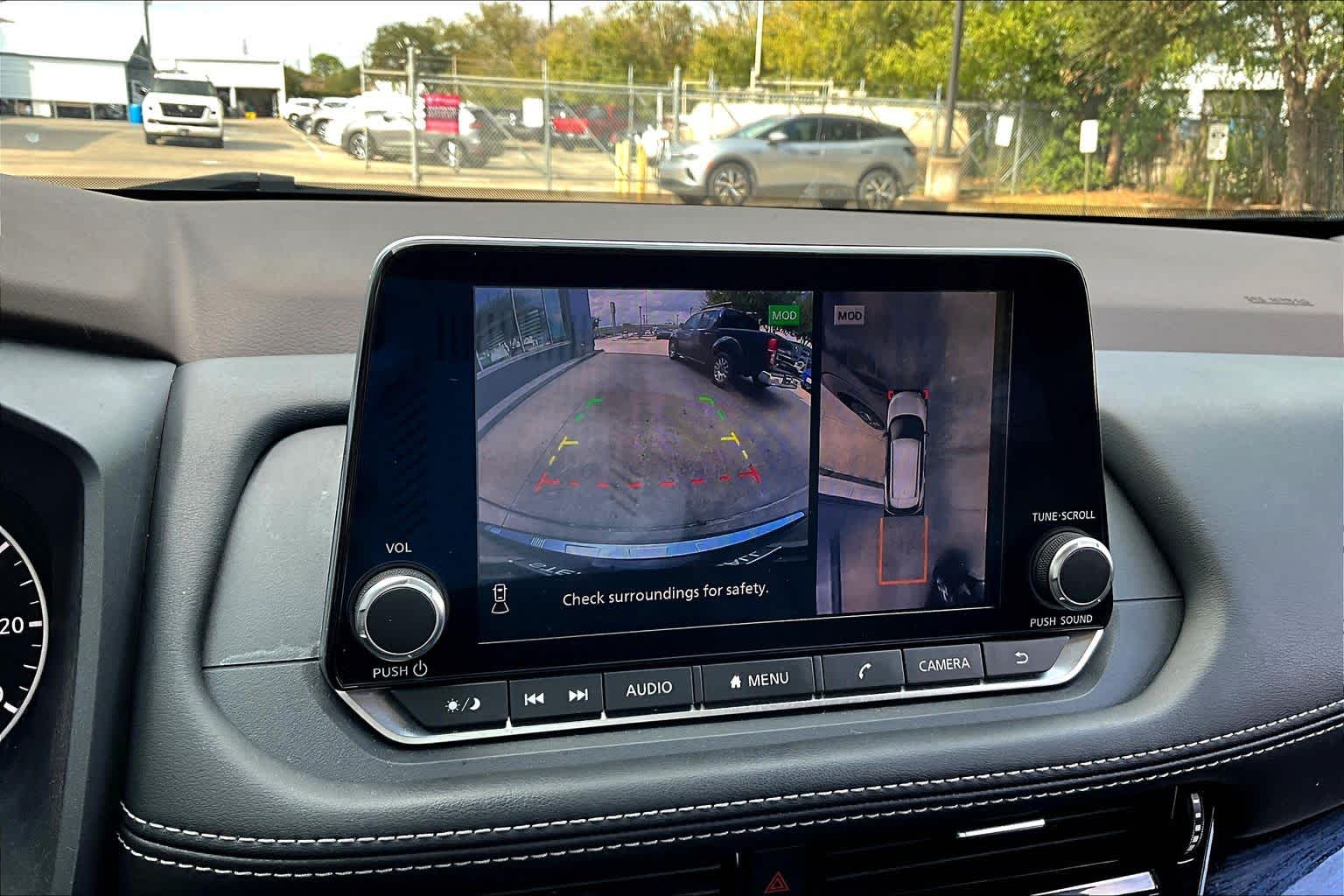 2022 Nissan Rogue SL Super Black at Sterling McCall Nissan