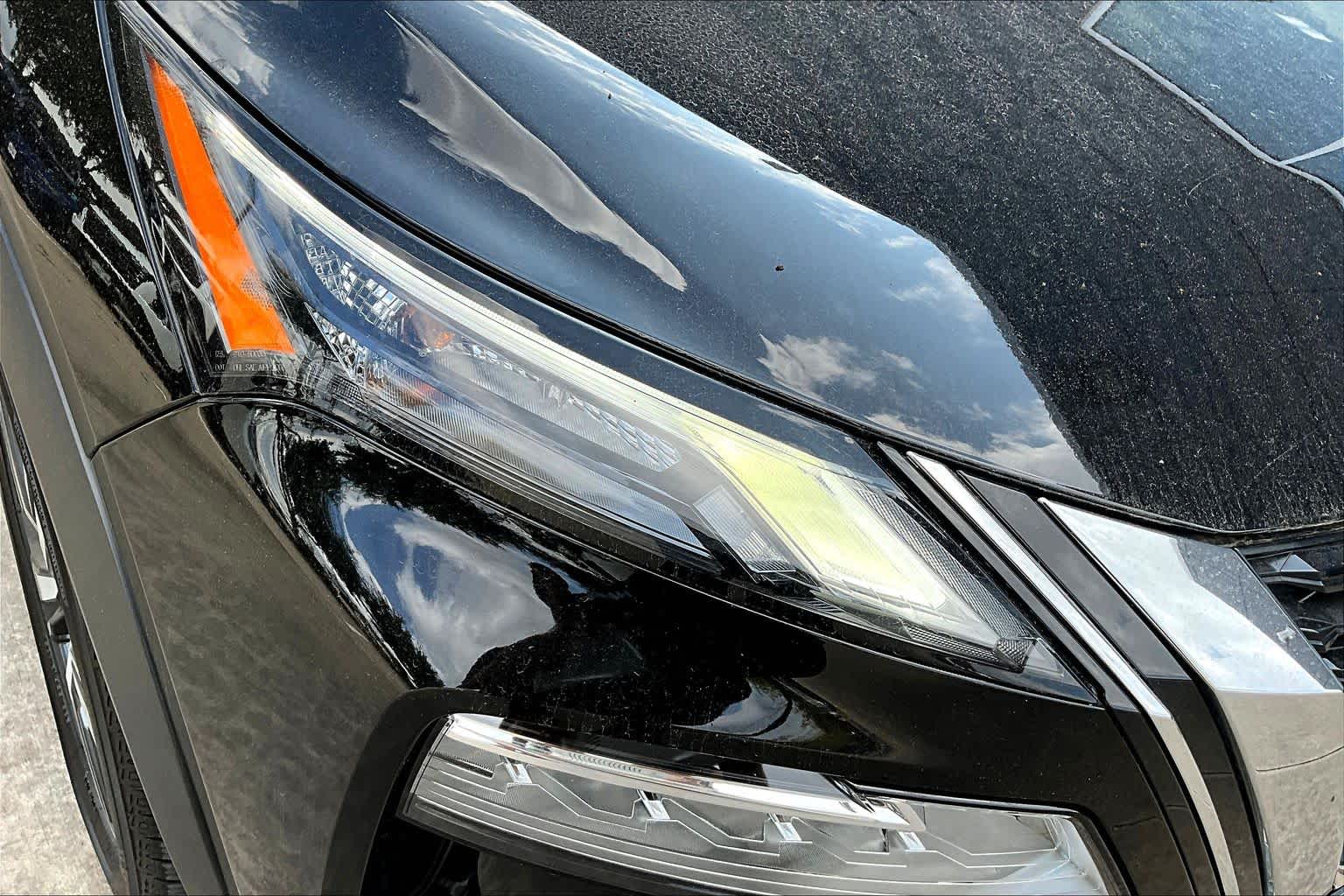 2022 Nissan Rogue SL Super Black at Sterling McCall Nissan