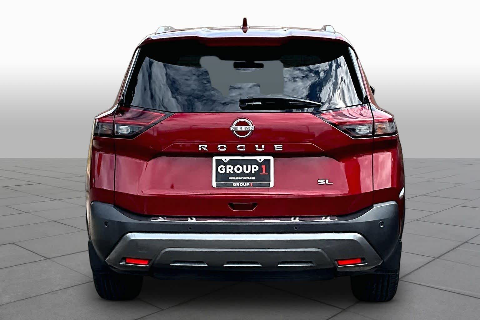 2023 Nissan Rogue photo 5 of 34
