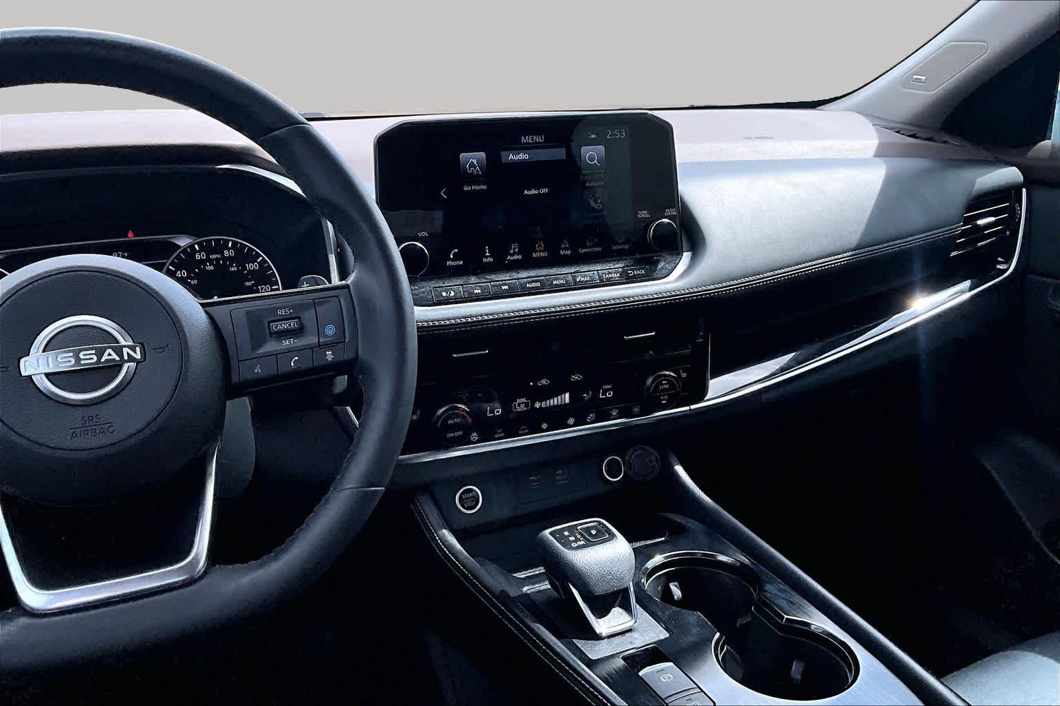 2023 Nissan Rogue photo 7 of 34
