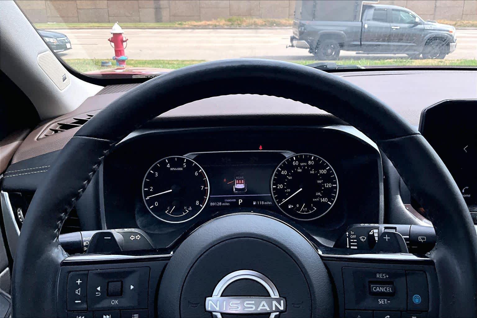 2023 Nissan Rogue photo 26 of 34
