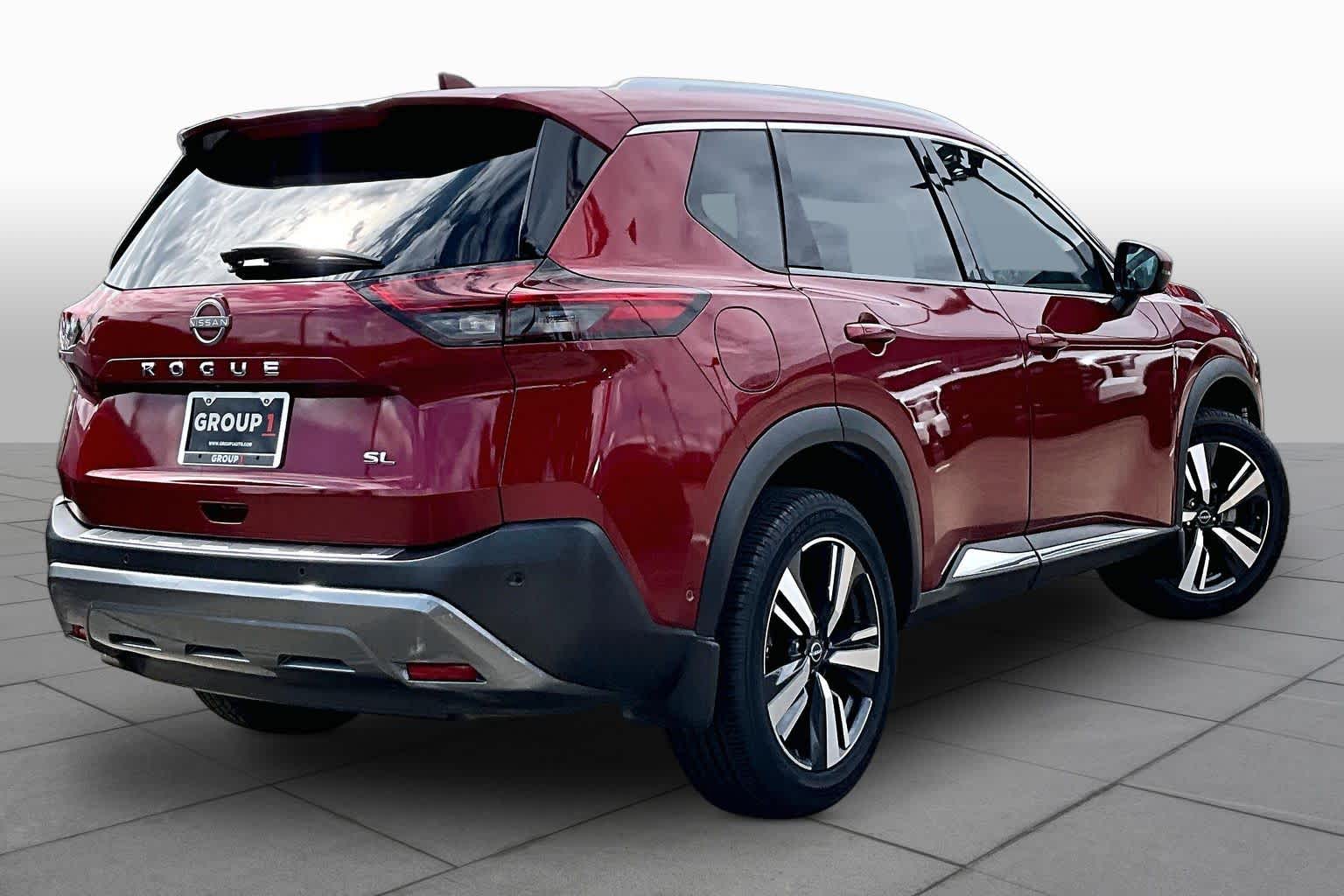 2023 Nissan Rogue photo 13 of 34