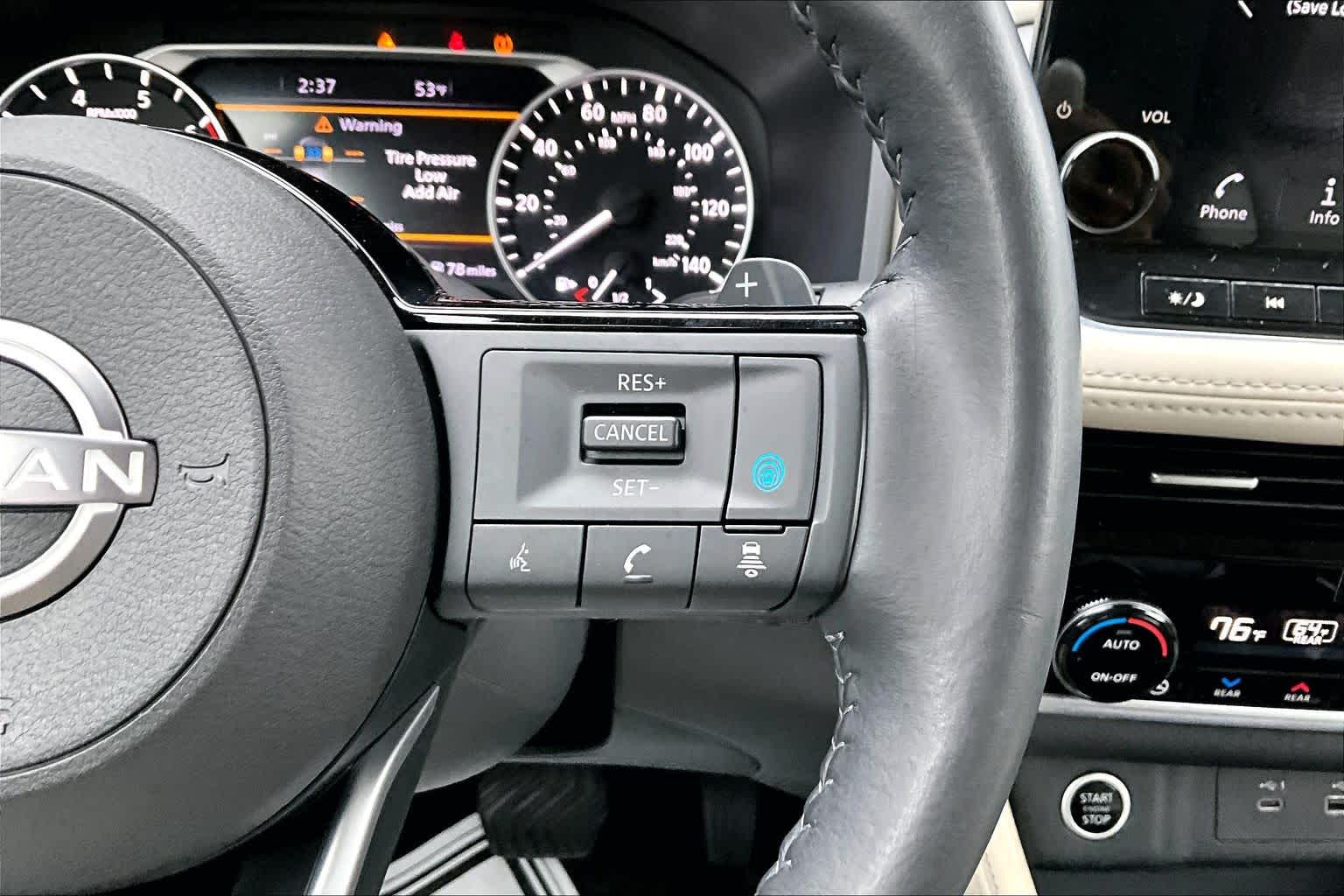 2023 Nissan Rogue SL Pearl White Tricoat at Sterling McCall Nissan