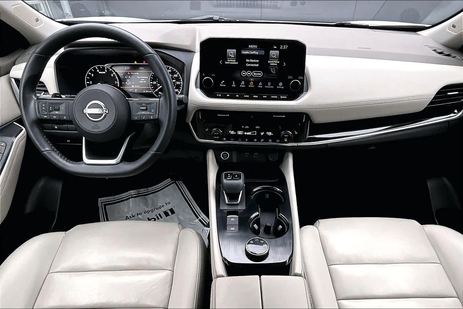 2023 Nissan Rogue SL Pearl White Tricoat at Sterling McCall Nissan