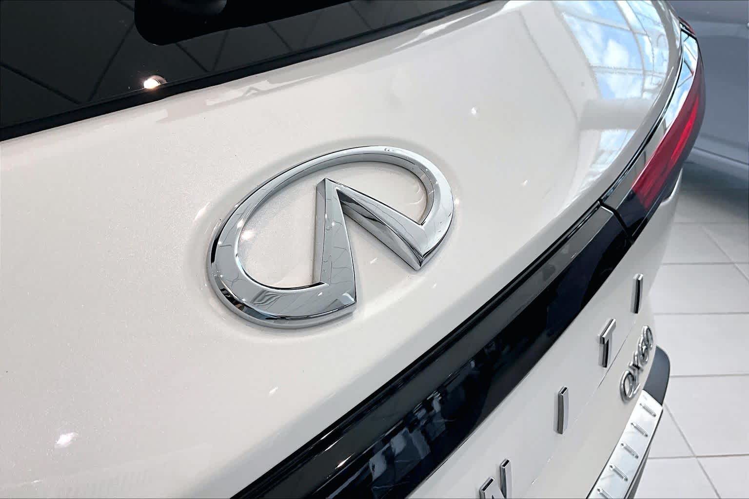 2023 INFINITI QX60 LUXE Majestic White at AutoNation USA Houston